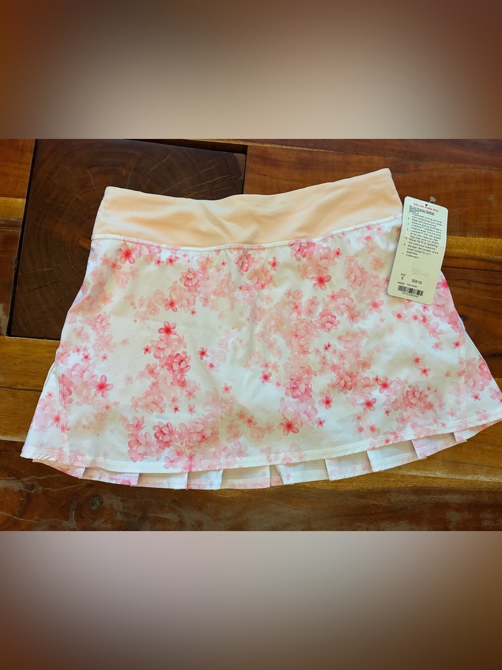 Lululemon Pace Setter Floral Pink Pleated Hem Women's Skirt